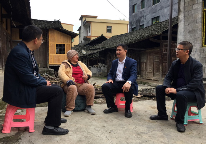 刘宴兵书记率队赴酉阳县调研和推进脱贫攻坚工作-重庆医科大学新闻网